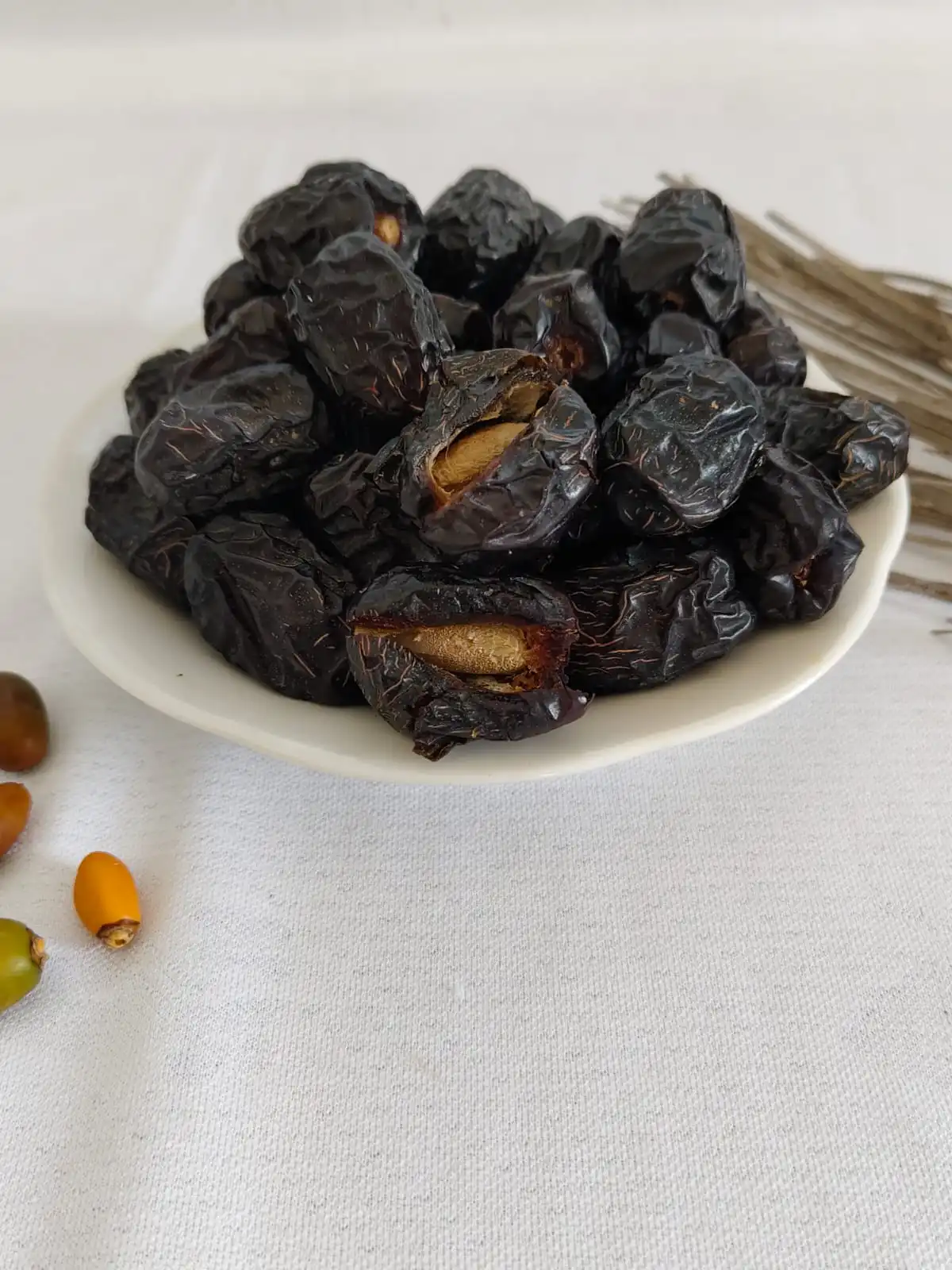 Ajwa Deluxe Dates 1kg